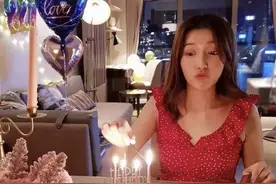 李泽楷28岁女友晒美照，穿波点连衣裙娇羞可爱，颜值十分抢镜图片