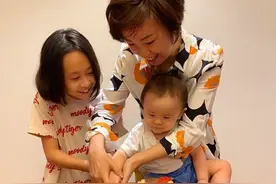 张怡宁首次带儿女一起亮相，切蛋糕庆生 59岁富豪老公未现身图片