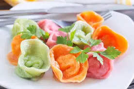 大暑吃饺子，用这种菜做馅，鲜嫩多汁，味美鲜香，比吃肉还过瘾图片