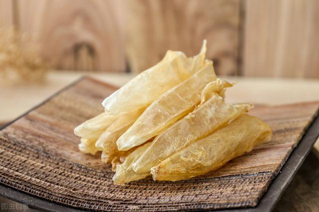 月经量少吃花胶 2025年月经量少吃花胶能调理吗