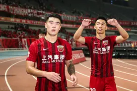 傅欢改打中卫！曝上港新帅推行三中卫，石柯离队仍有8人选可用图片