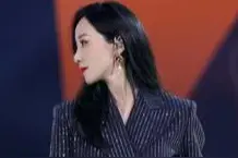 韩雪这双满天星“水晶鞋”，价值1万多，果然只有公主才配穿图片