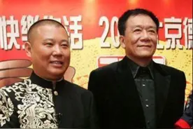 相声大师侯耀文离世13年，被"侄儿"戴志诚撬走的娇妻，今过得怎样图片