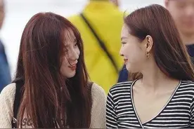 打啵j——jisoo&JENNIE，金智秀&金智妮图片