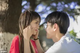 曾经爱过，是深爱还是盲目的喜欢，被你误认为了爱？图片