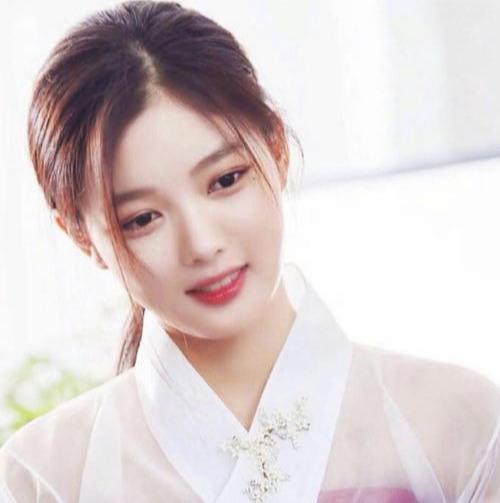 两步带你了解“氨基酸洗面奶”！用完后真香，和敏感痘痘肌说拜拜