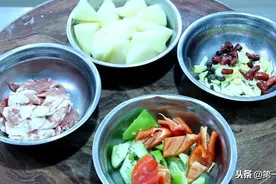 没想到土豆还有这种做法！外酥里嫩超下饭，一顿一盘不够吃图片