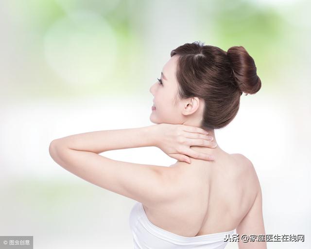 毛囊角化会长在前胸吗