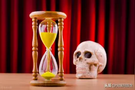 老人去世之前为什么会说胡话？专家：这可不是胡话图片