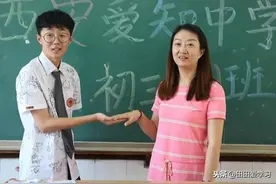 中小学开学，家长发现老师又换了，频繁换老师的原因是什么？图片