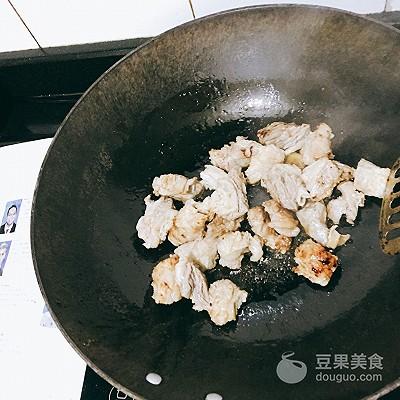 牛腩炖胡萝卜的做法