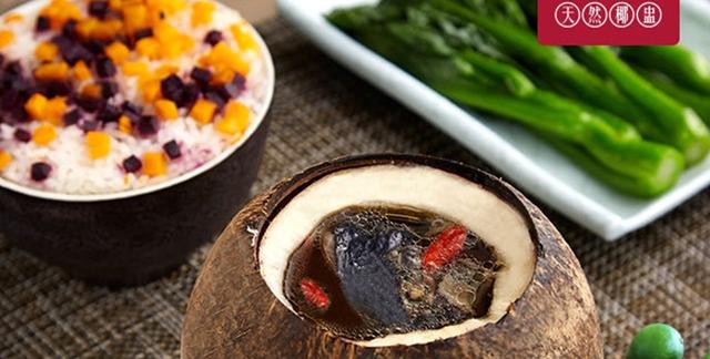 孕妇能喝椰子炖花胶吗 2026年孕妇可以喝椰子花胶炖鸡汤吗