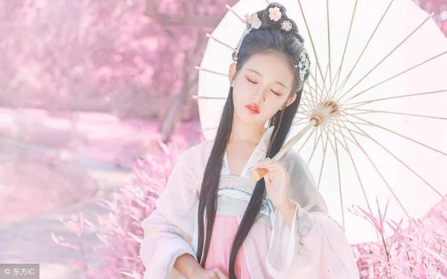 全能佣兵穿越铠甲勇士（小说她是废物千金）