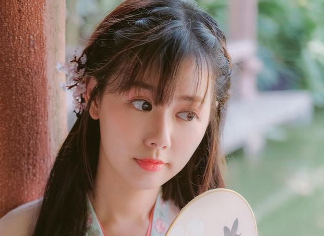 雾色深渊游戏攻略(小说姐姐说山上有药可以治好胎记)