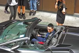 离开黄晓明后，杨颖离婚后的第一个生日尴尬度过，挡不住的冷清图片