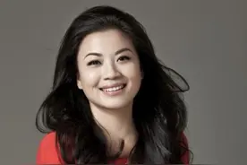 张也与张行分手24年：她54岁单身仍未婚，他娶小27岁娇妻再惹官司图片