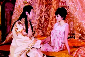 皇帝为保命装了三年瞎子，妻子当他面与外人胡混，睁眼后一雪前耻图片