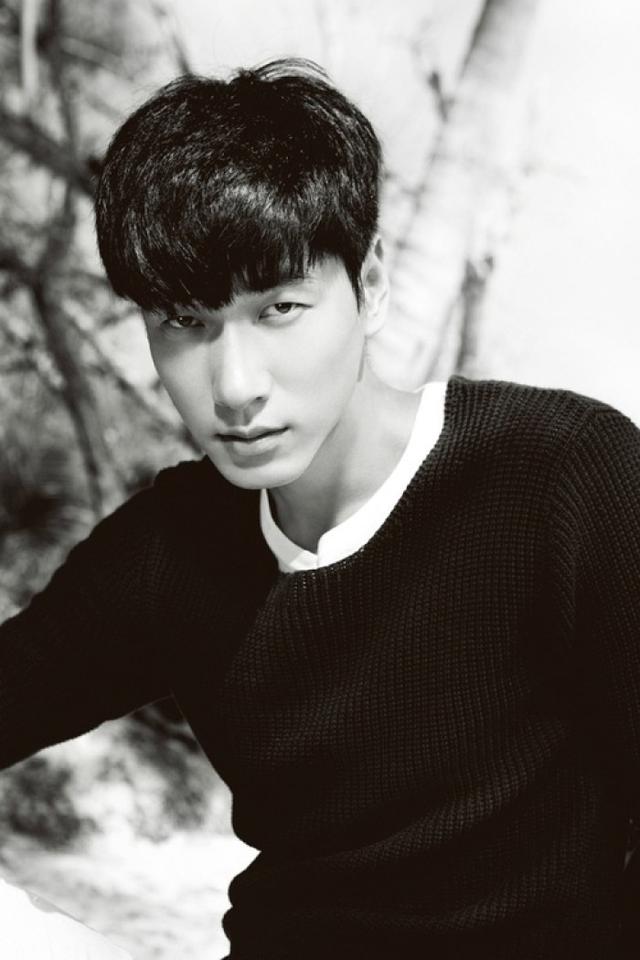 论"大长脸"男星只服这8位,各有特色,有人被调侃像"鞋拔子"