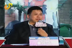 尴尬了，主持人和张俊豪合作表演杂技，结果台下全是“嘘嘘”声视频封面
