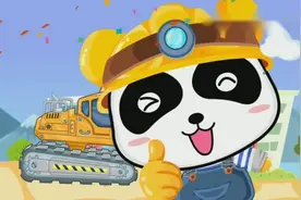 工程车百科 挖掘机表演清理沙土