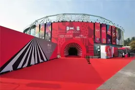 时装周特辑 | 时装周上，“大罐”玩转新花样！ HIVE-SHOWROOM打造一场买手狂欢图片