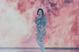 宋茜舞蹈《屋顶着火》四次舞台混剪版视频封面