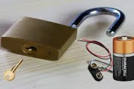 利用电话卡槽 制作简易钥匙 挺好用