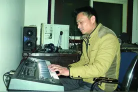 货车司机常雷自学音乐，7年创作200首歌曲图片