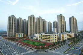 大手笔大气魄！长安最大社区--兴隆社区！七村兴隆人最美的家！视频封面
