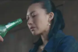 能空手把啤酒瓶捏碎，手劲得多大视频封面