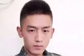 嗷，兵哥哥好帅(¯﹃¯)图片