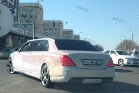 8轮凯迪拉克还是输给10轮的奔驰!稀有的加长车图片