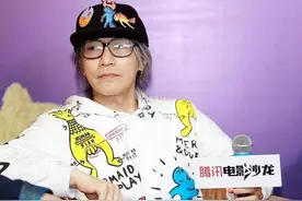 周星驰被爆现在已经足够成熟 准备好好谈恋爱图片