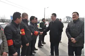 兰州新区领导春节前夕慰问企业一线职工图片