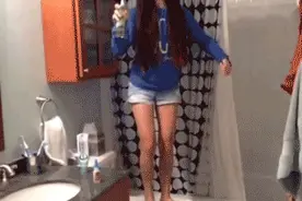 搞笑内涵：两个超萌的小妖精图片