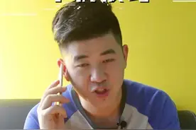 让手机变空号代码。别人打电话进来提示是空号。原理是来电转移，不过部分SIM卡不支持