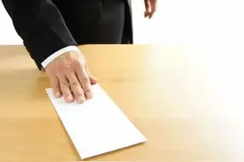 钱少活多人憋屈，你何时最想辞职？为何没有辞职？图片