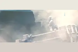 “地狱”最恐怖的主宰者哈迪斯，小伙拿出神器直接给秒了！视频封面