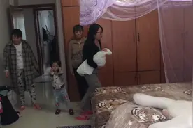 广西壮家的新生宝宝出院回家进门还有这样的习俗，你见过吗视频封面
