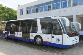 柳州机场新增"好伙伴" 乘飞机不用日晒雨淋啦图片