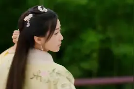 穿越王妃带王爷练瑜伽，结果王爷的姿势太可爱了视频封面