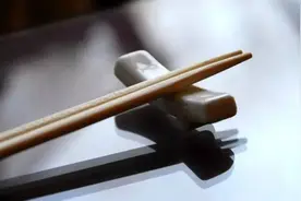 文化中国 | 一双筷子，7寸6分的秘密你知道吗？图片