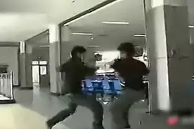 实拍武术学院男女打架，堪比动作电影视频封面