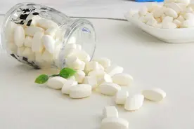 育儿：奶片真的能代替牛奶补钙吗？奶片可以代替牛奶？视频封面