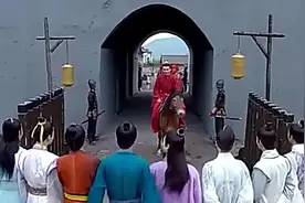 妹妹大婚，八位哥哥拦住新郎去路，要陪妹妹一起出嫁视频封面