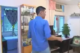 香港公屋允许部分房屋出售给市民，但是这类公共房屋价格也被推高