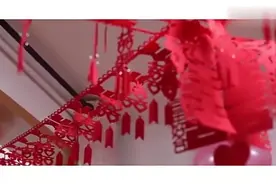 父亲对女儿的不舍，全都包含在满是皱纹的眼角中……视频封面