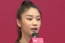 王艺：维密真的跟个大家庭一样#模特#情感#走秀#人生必听的100个演讲@抖音小助手视频封面
