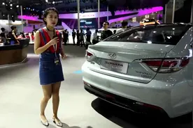 2016广州车展｜索纳塔9插电式混动版亮相视频封面