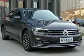 27万，匠心品质才是真正的豪华，大众遇上豪华，于是有了辉昂视频封面